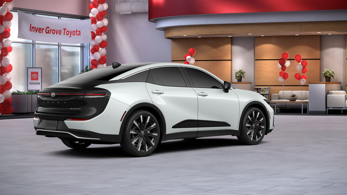 2026 Toyota Crown Platinum - Photo 12