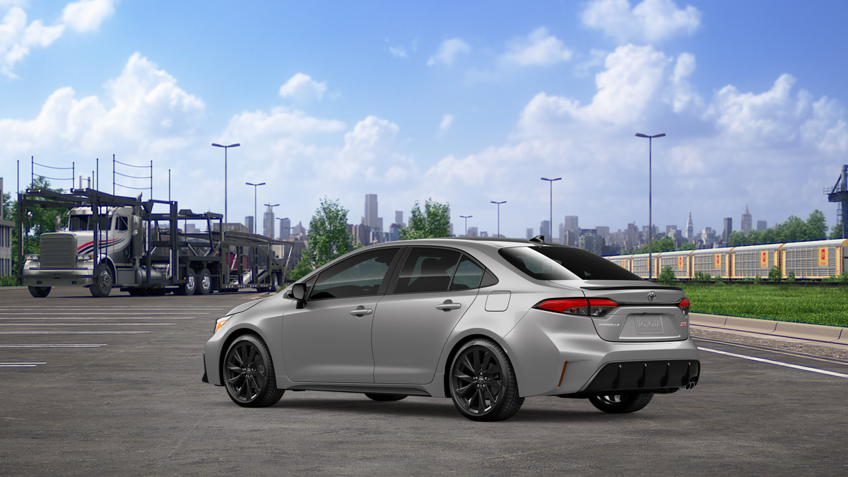 New 2026 Classic Silver Metallic with Midnight Black Metallic roof <sup>1</sup> Toyota  XSE image 8