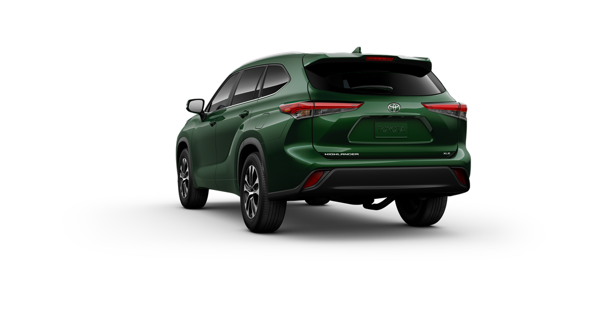 2025 Toyota Highlander XLE Limited photo 3