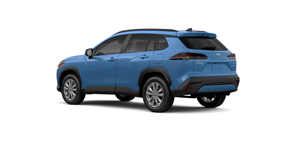 2026 Toyota Corolla Cross LE photo 2