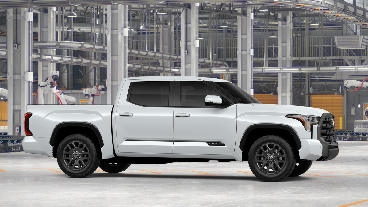 New 2026 Wind Chill Pearl <sup>1</sup> Toyota  Platinum image 15