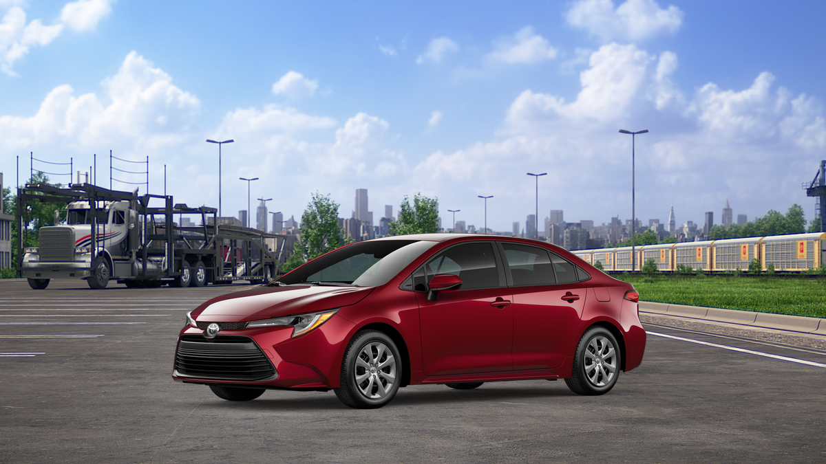 2026 Toyota Corolla LE photo 4