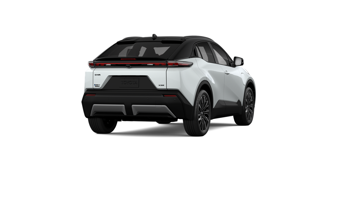 New 2026 Wind Chill Pearl with Midnight Black Metallic roof <sup>1</sup> Toyota  XSE image 11