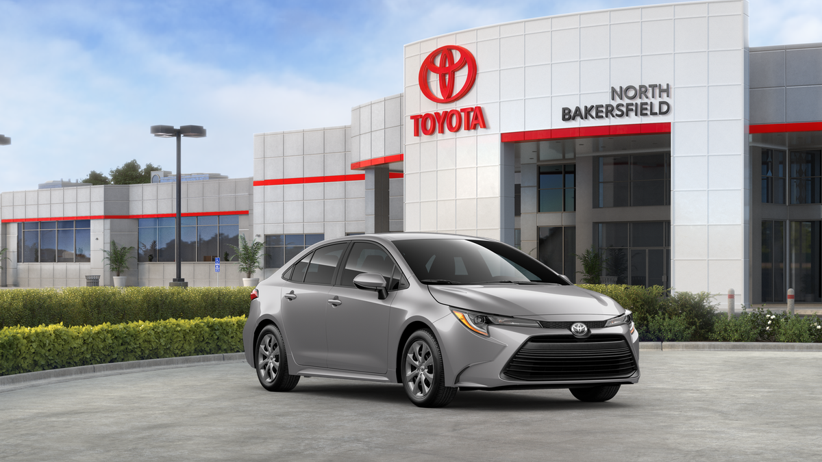 2025 Toyota Corolla LE photo 16