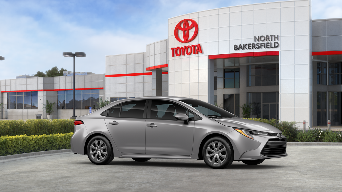 2025 Toyota Corolla LE photo 14