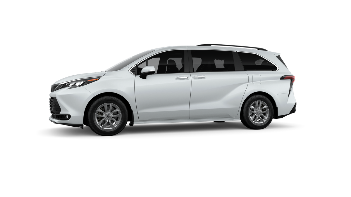 Sienna XLE 2.5L Hybrid Engine Front-Wheel Drive 7-passenger seating [2]