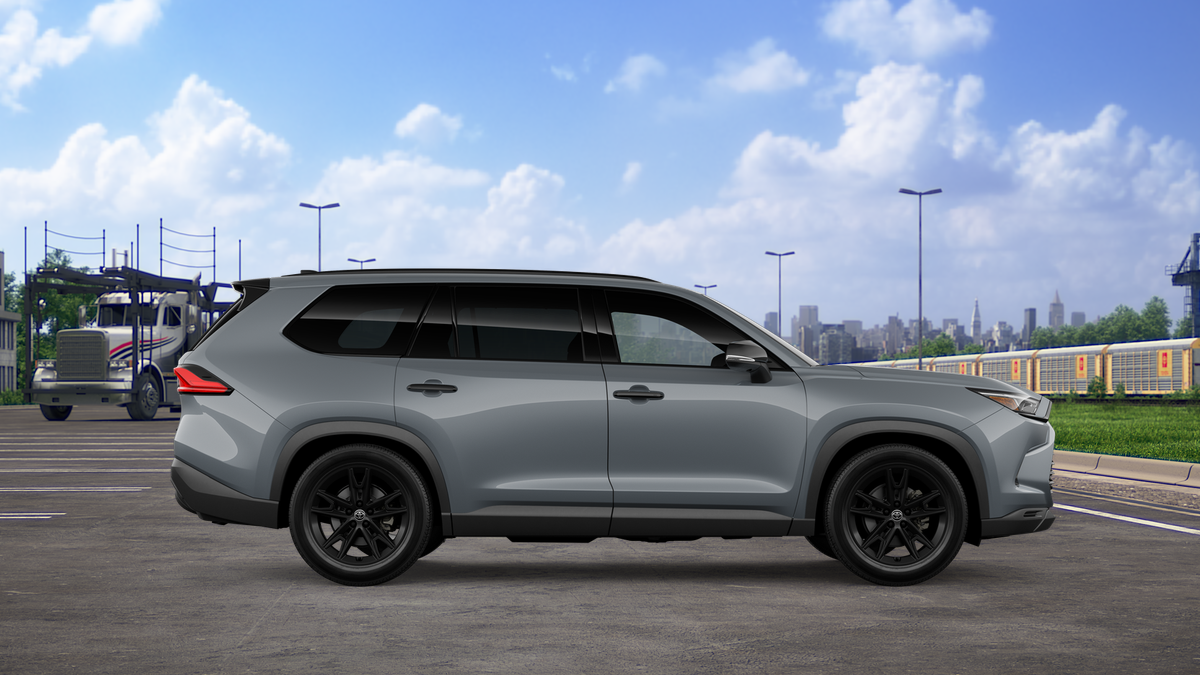 2026 Toyota Highlander Hybrid photo 14