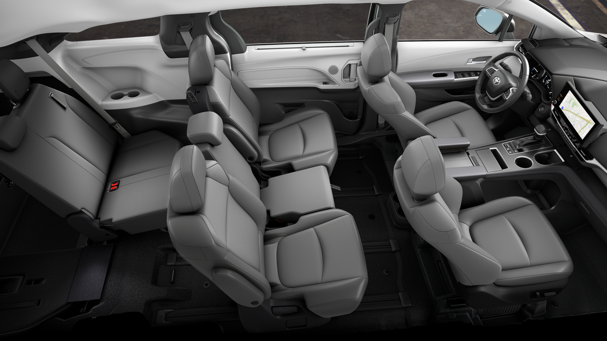 2025 Toyota Sienna XLE photo 27