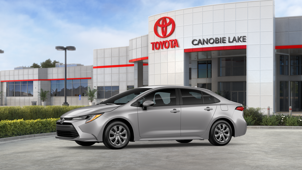 2026 Toyota Corolla LE photo 4