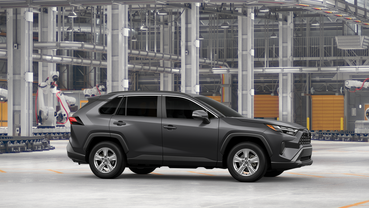 2025 Toyota RAV4 XLE photo 14