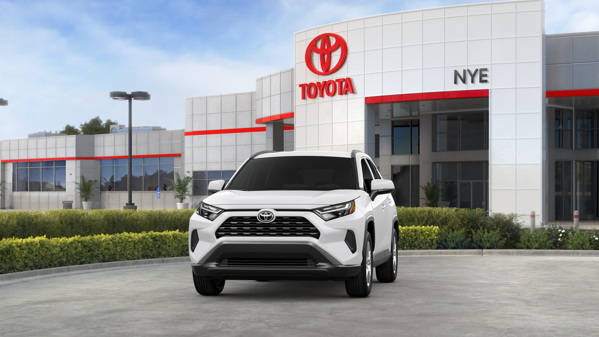 2025 Toyota RAV4 XLE photo 10