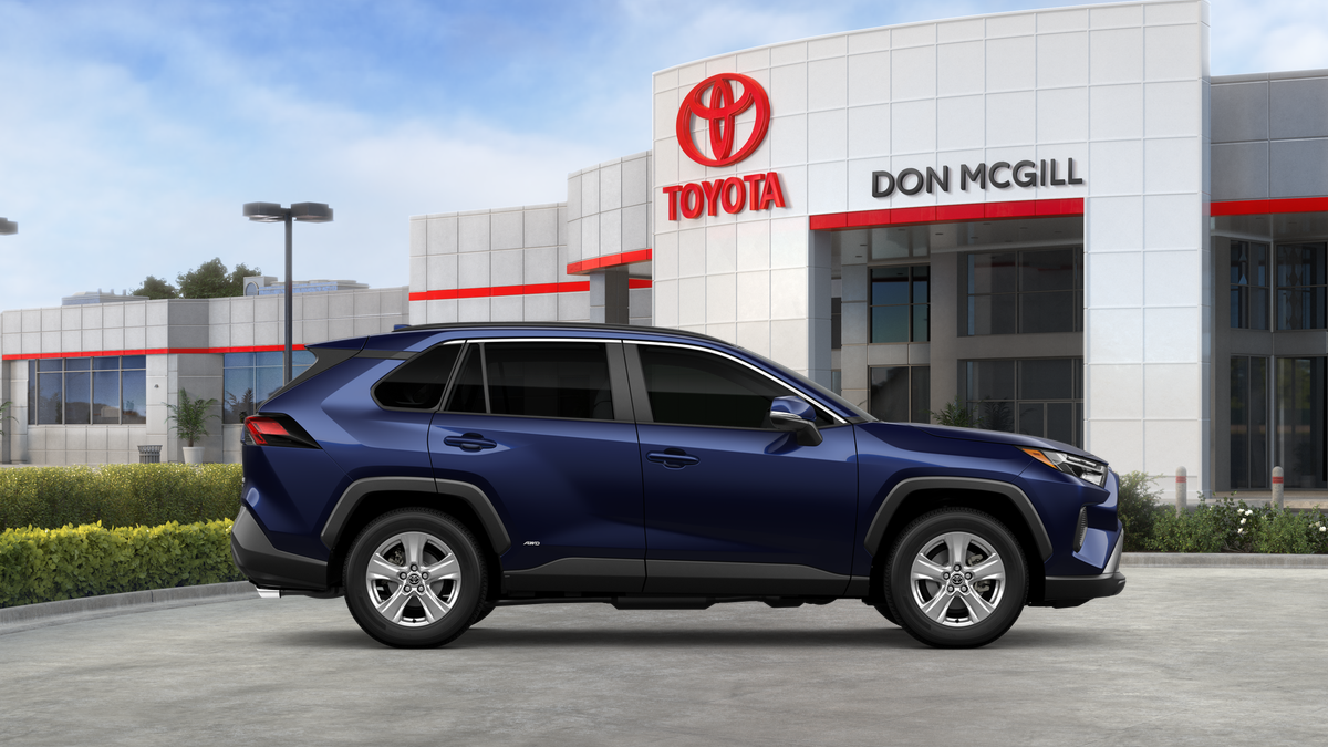 2025 Toyota RAV4 Hybrid XLE photo 5
