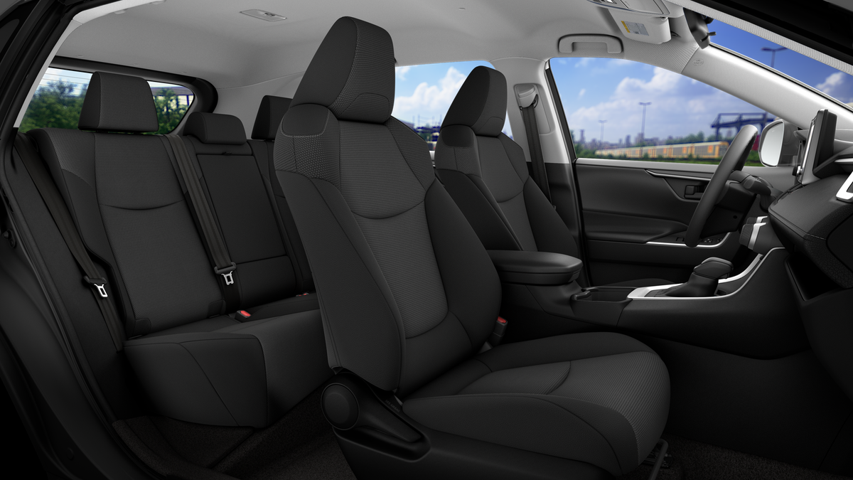 2025 Toyota RAV4 LE photo 21