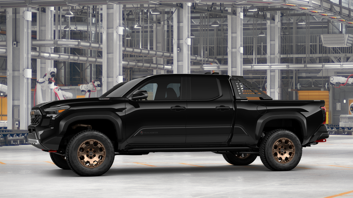 2025 Toyota Tacoma Trailhunter Double Cab photo 3