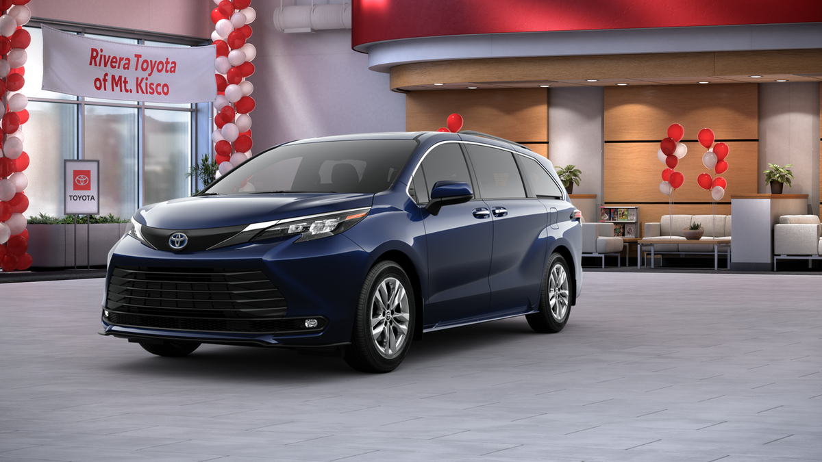2025 Toyota Sienna XLE