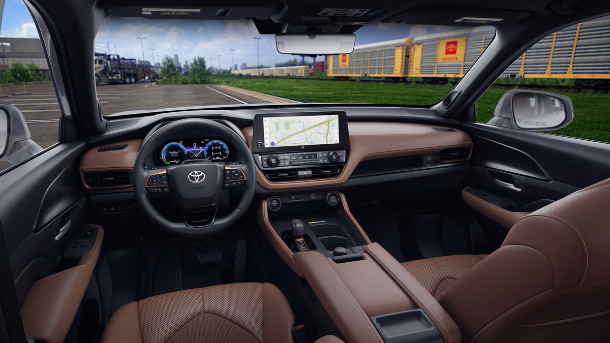 2026 Toyota Highlander Hybrid Platinum photo 18