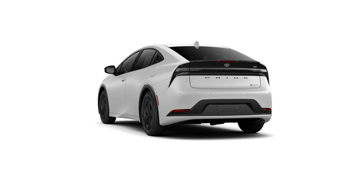 2026 Toyota Prius Plug-in Hybrid SE - Photo 8