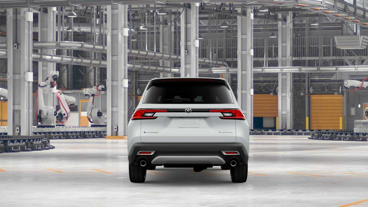 2026 Toyota Highlander Hybrid Platinum photo 7