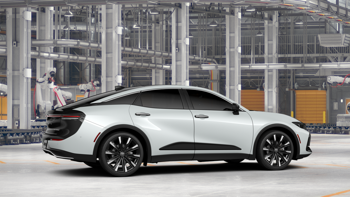 2026 Toyota Crown Platinum photo 11