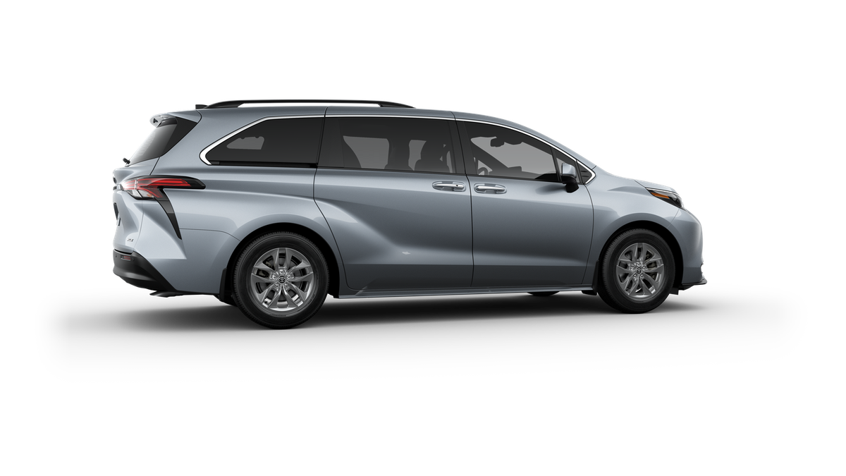 2025 Toyota Sienna XLE photo 27