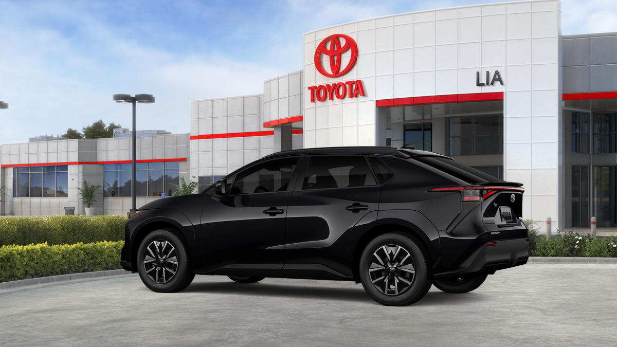 2026 Toyota bZ XLE - Photo 7