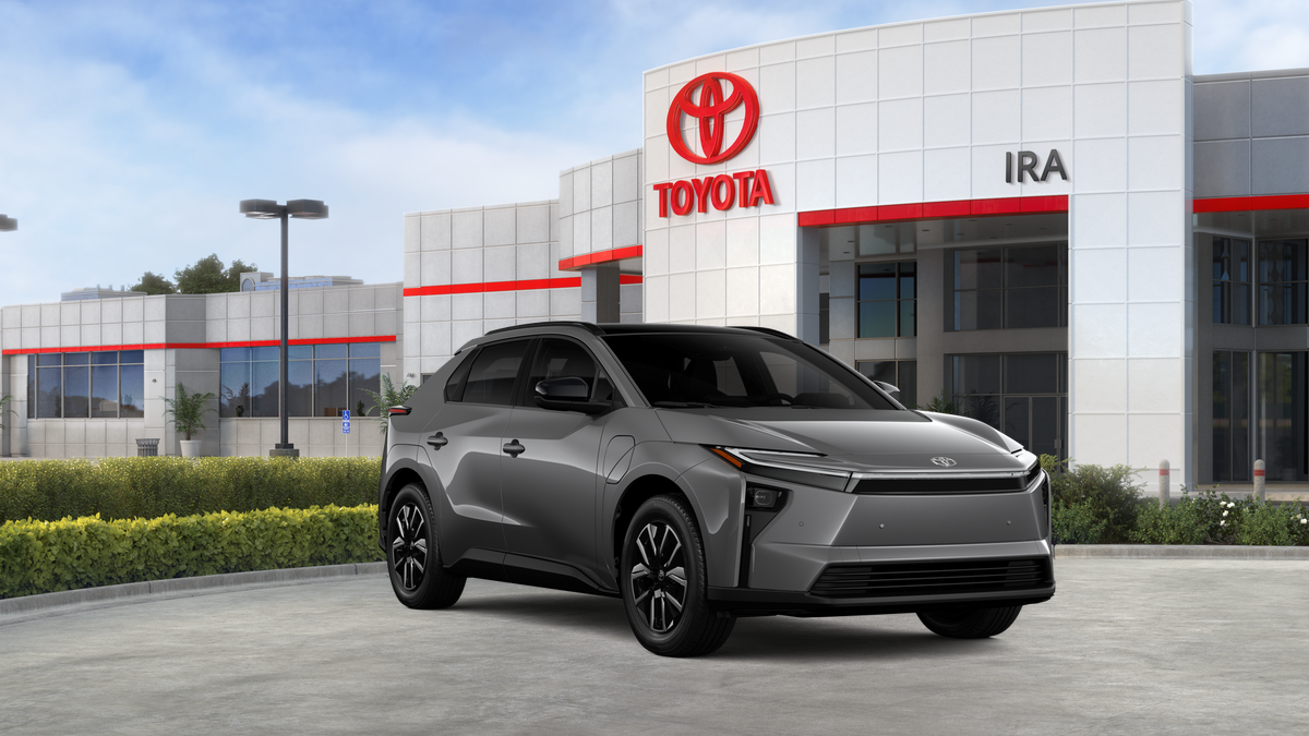 New 2026 Heavy Metal <sup>1</sup> Toyota  XLE image 17