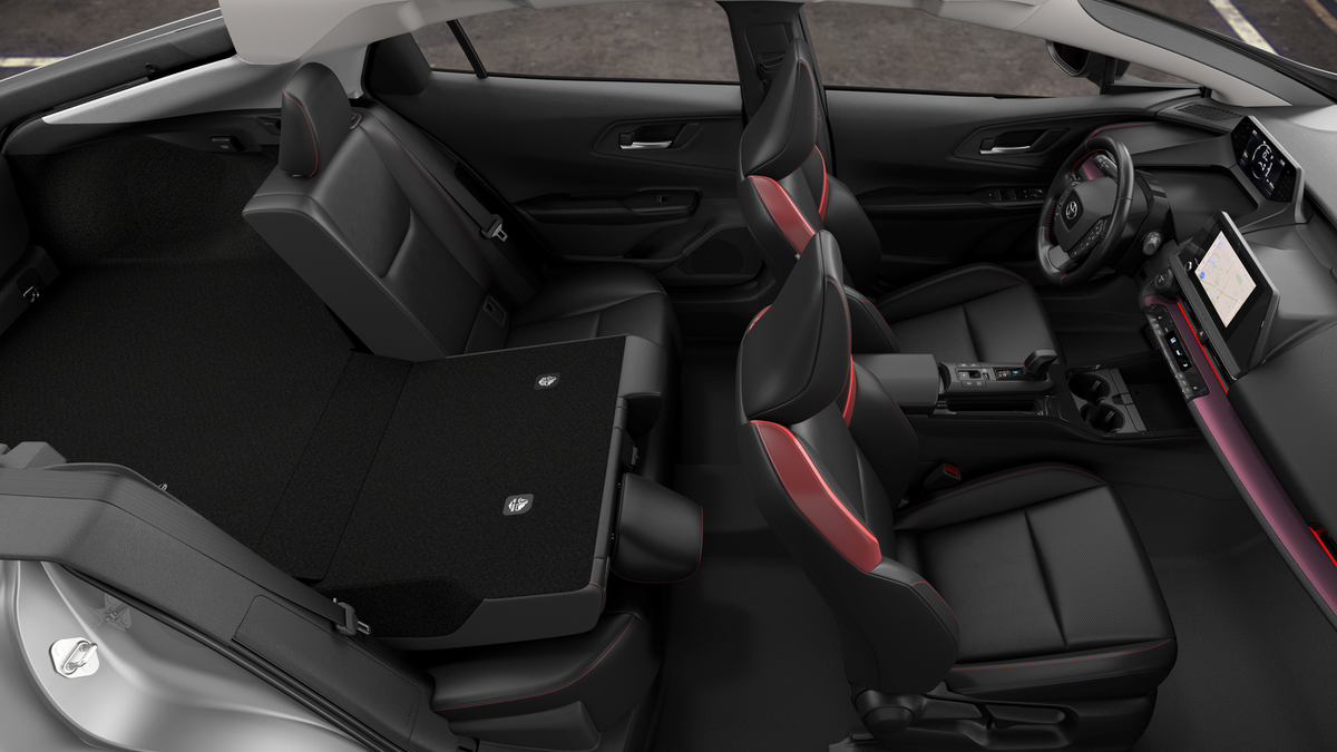 2026 Toyota Prius Plug-in Hybrid XSE photo 21