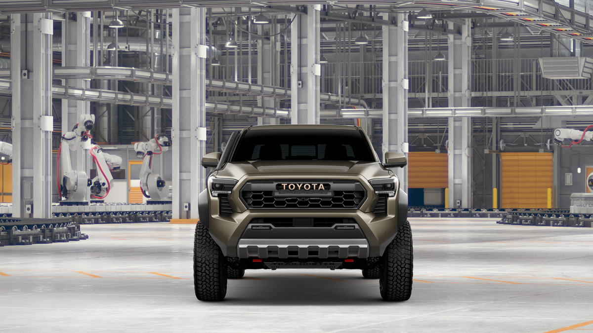 2025 Toyota Tacoma Trailhunter photo 2