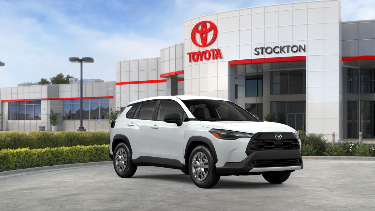 2026 Toyota Corolla Cross L photo 4