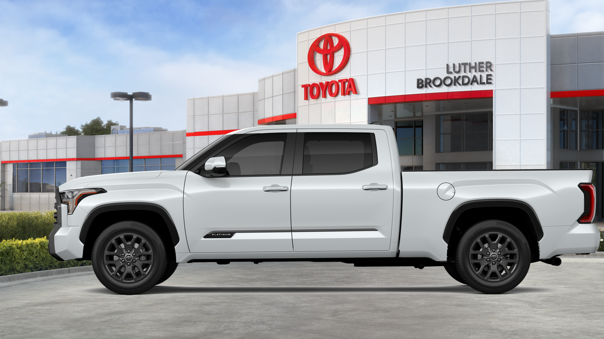 2026 Toyota Tundra Platinum CrewMax photo 4