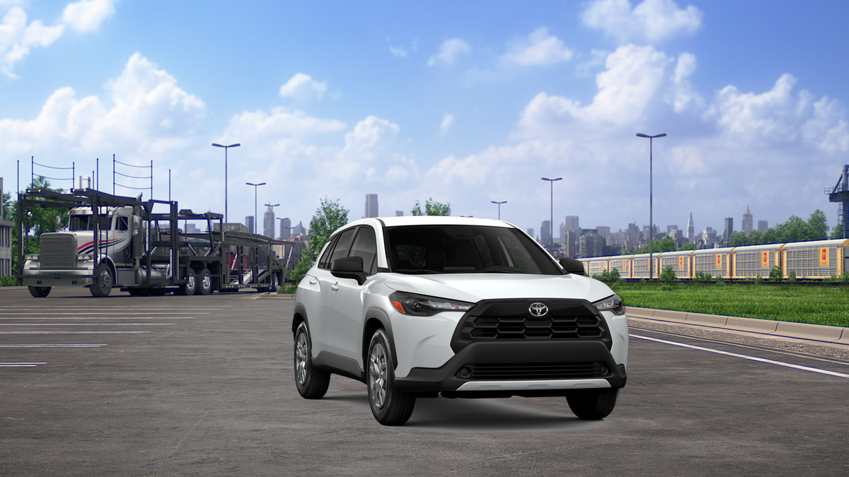 2026 Toyota Corolla Cross L photo 6