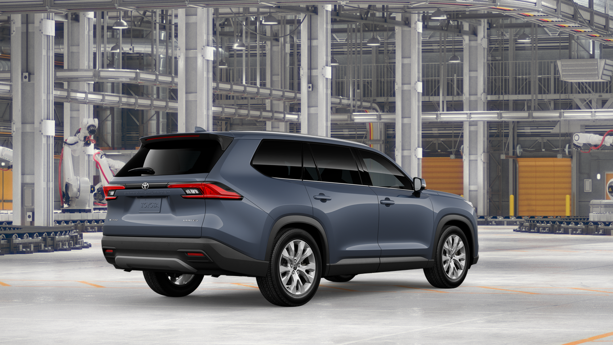 2026 Toyota Highlander Hybrid Limited photo 9