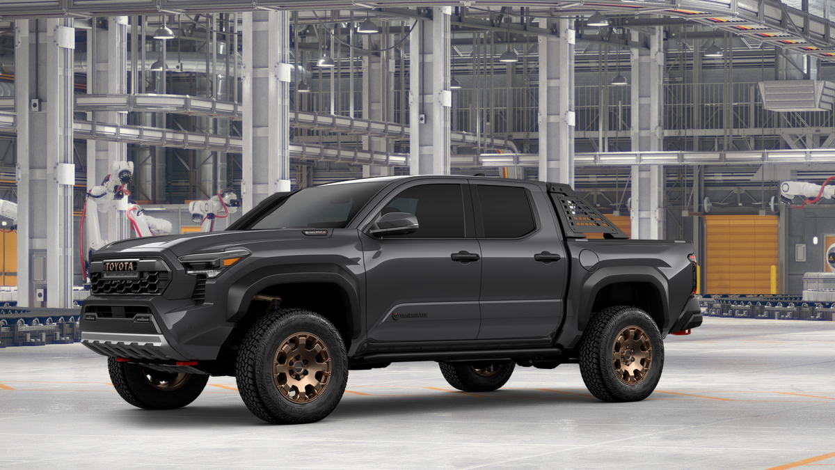 2025 Toyota Tacoma Trailhunter Double Cab photo 2