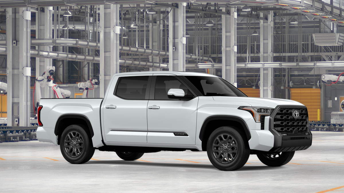 2026 Toyota Tundra Platinum CrewMax photo 16