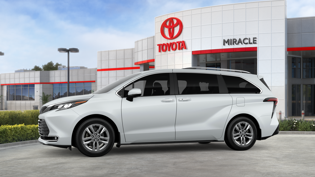 New 2026 Toyota Sienna Van