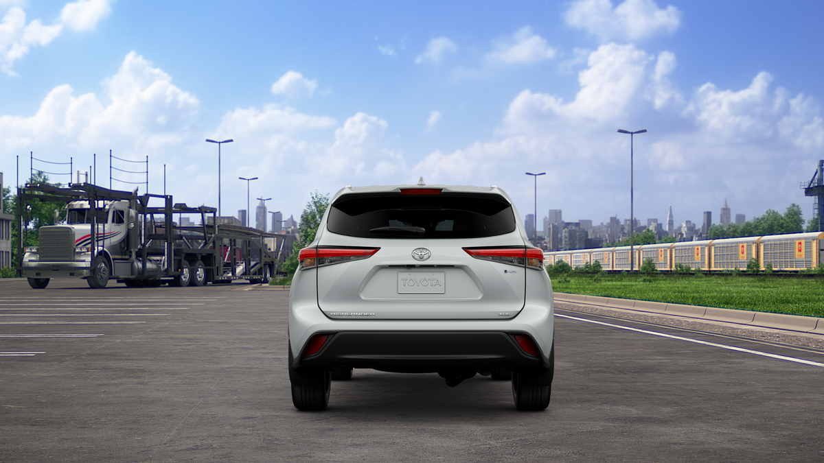 2025 Toyota Highlander Hybrid XLE photo 10