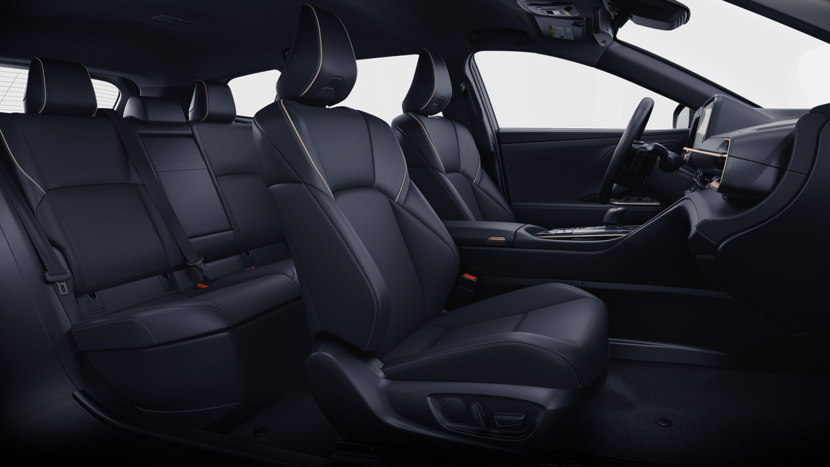 2025 Toyota Crown Signia XLE photo 24