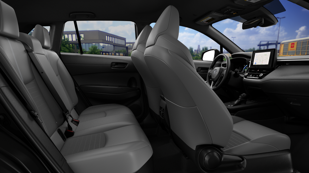 New 2026 Wind Chill Pearl <sup>1</sup> Toyota  SE image 2