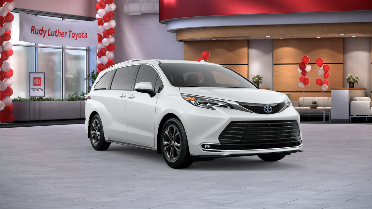 New 2025 Wind Chill Pearl <sup>1</sup> Toyota  Platinum image 17