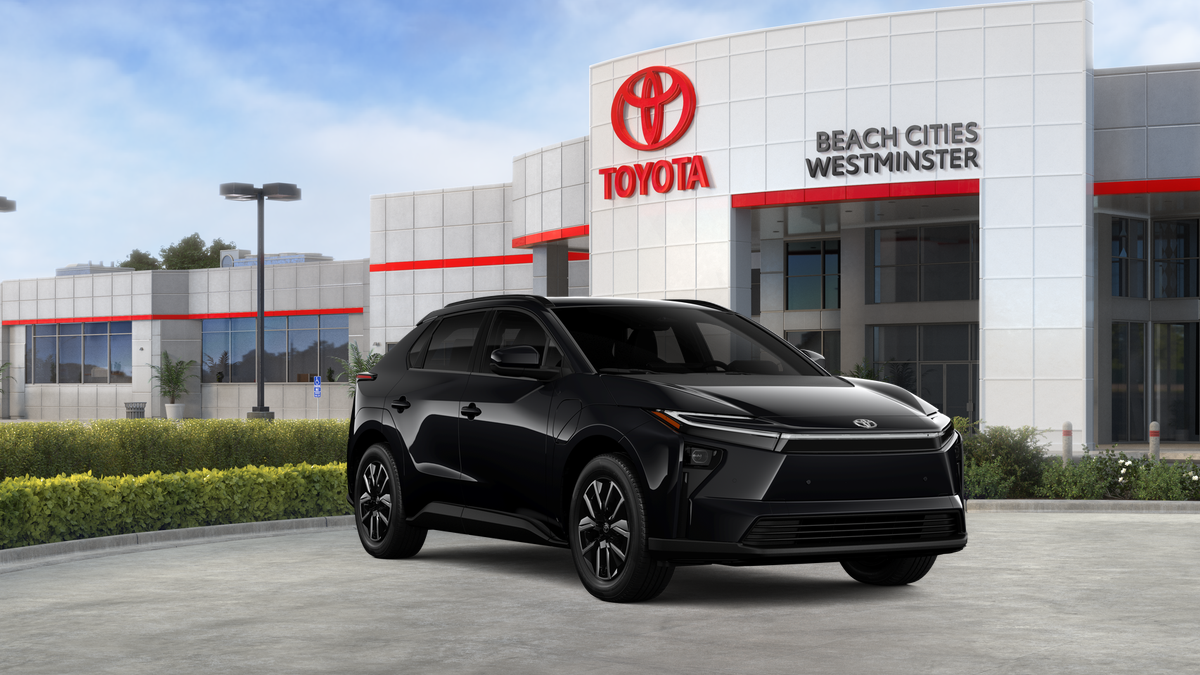 New 2026 Midnight Black Metallic Toyota  XLE image 18