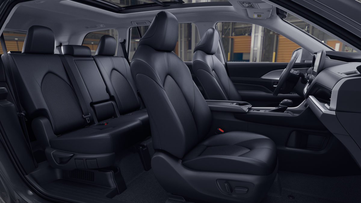 New 2026 Toyota Grand Highlander Hybrid SUV