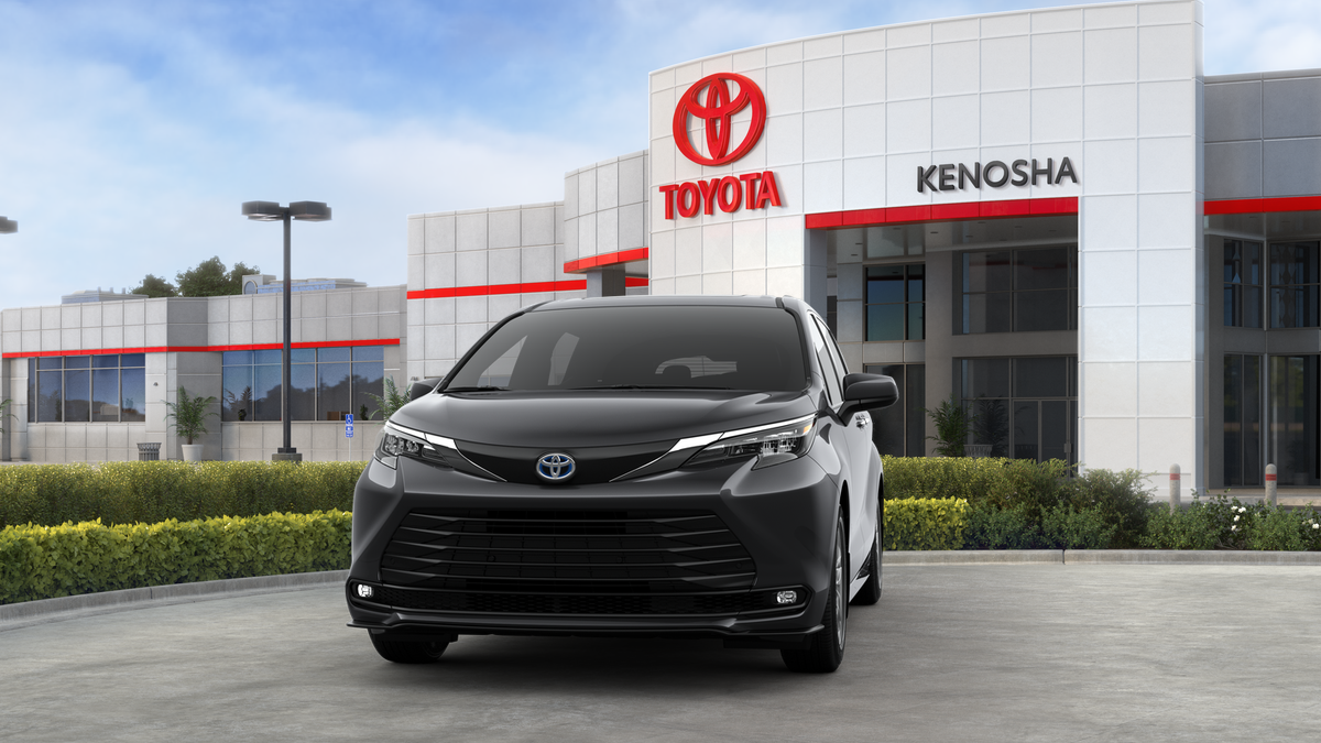 2025 Toyota Sienna XLE photo 17