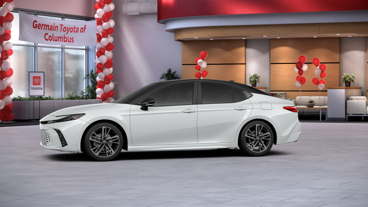 New 2026 Wind Chill Pearl with Midnight Black Metallic roof <sup>1</sup> Toyota  XSE image 5