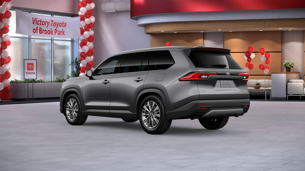 New 2026 Heavy Metal <sup>1</sup> Toyota  Platinum image 8