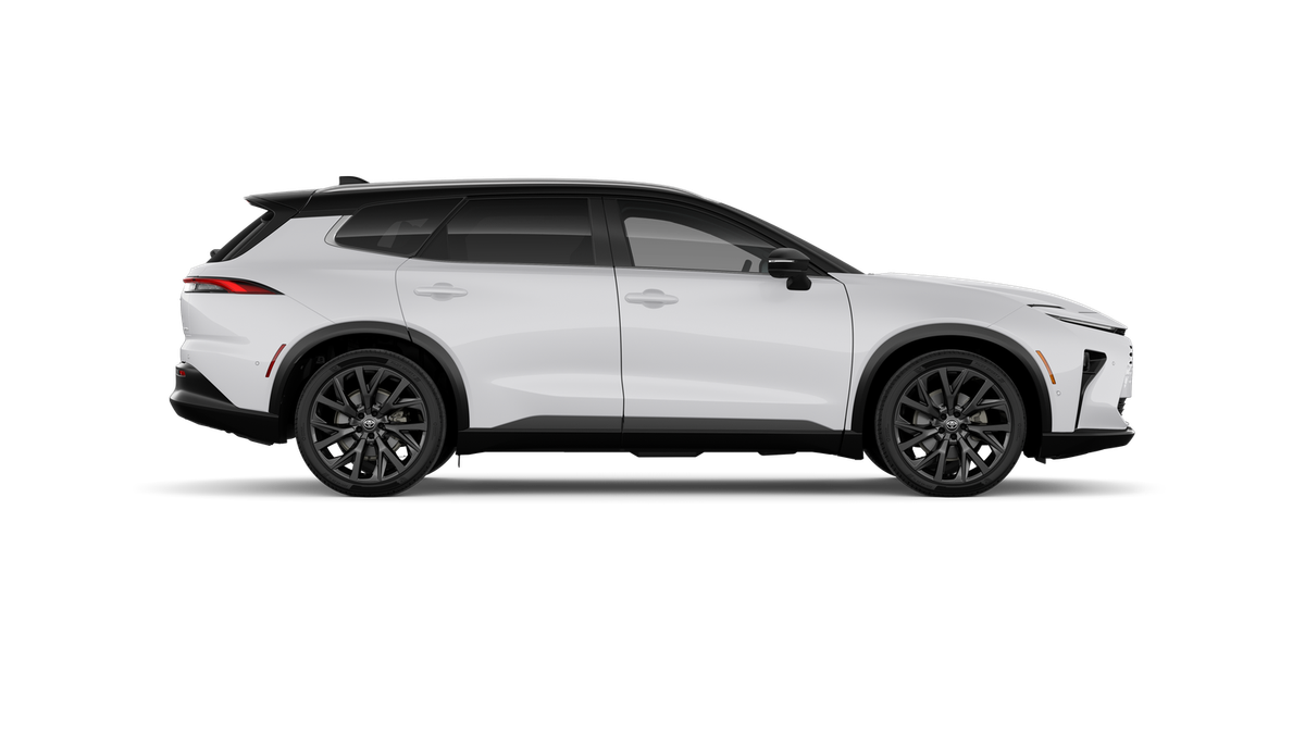 New 2026 Oxygen White with Black roof <sup>1</sup> Toyota  Limited image 14