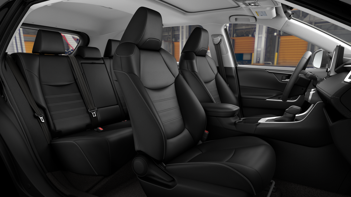 2025 Toyota RAV4 XLE Premium photo 18