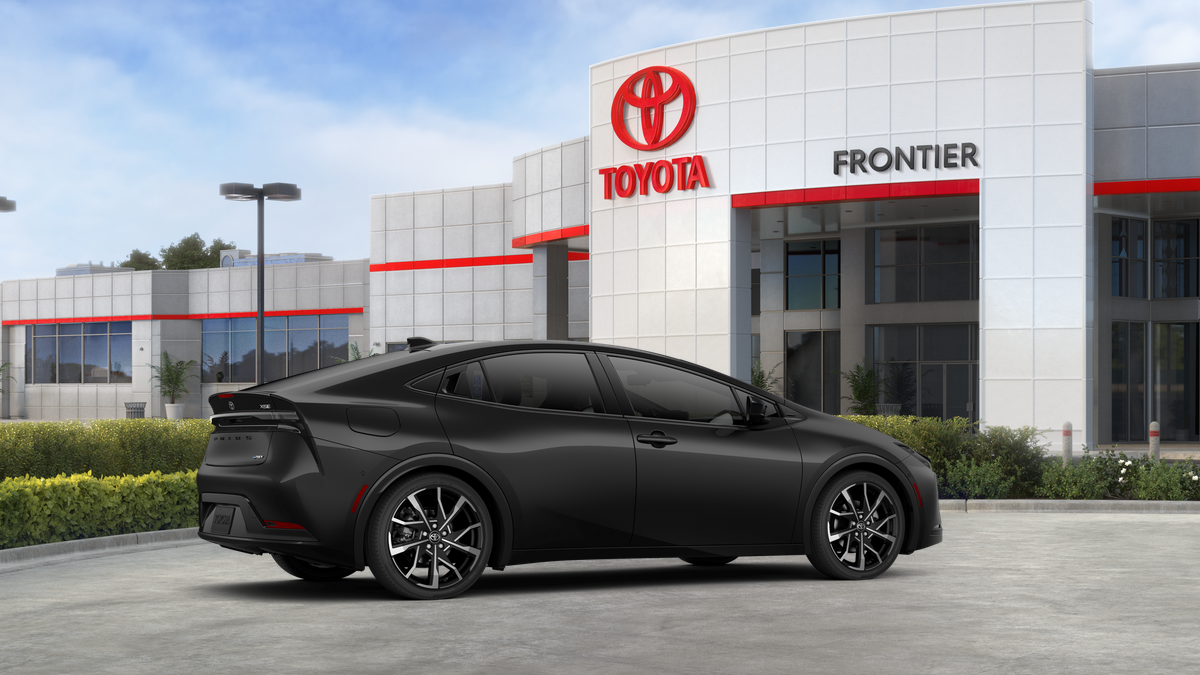 Prius Plug-in Hybrid XSE Premium 2.0L 4-Cyl. ECVT FWD [10]