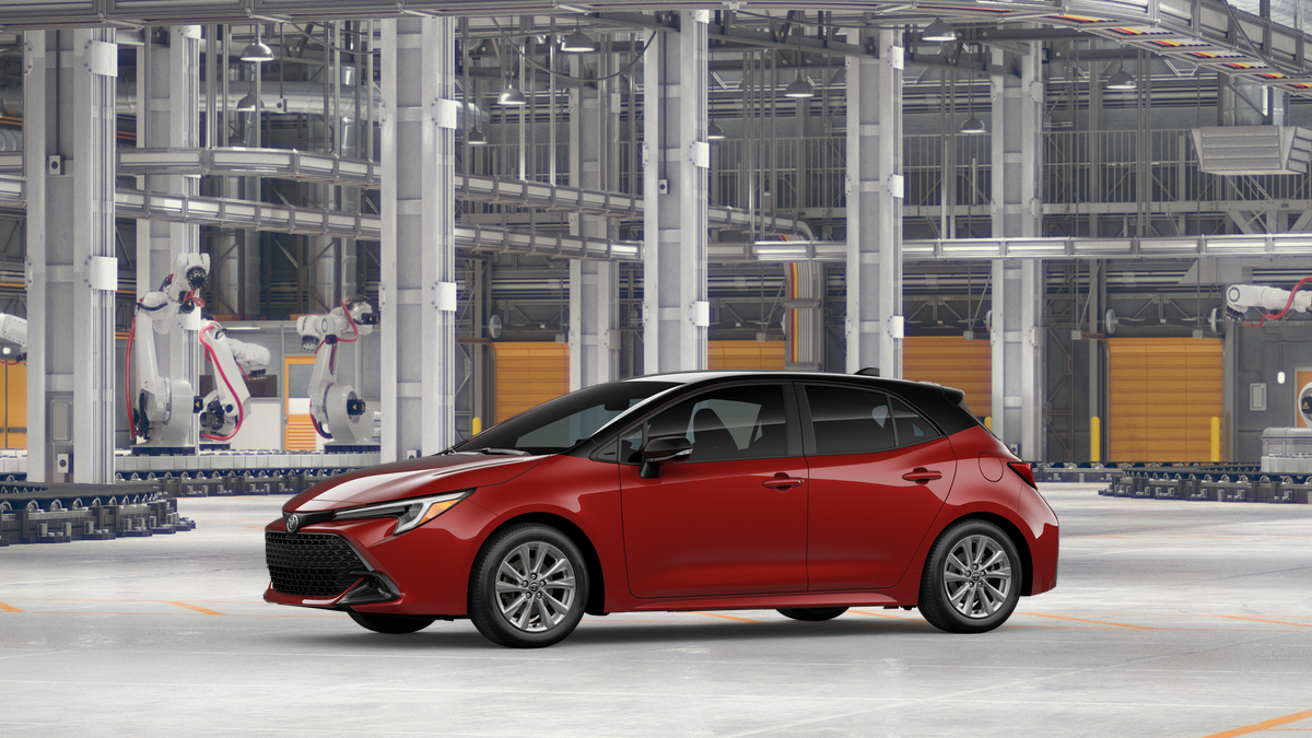 New 2026 Finish Line Red with Midnight Black Metallic roof <sup>1</sup> Toyota  SE image 5