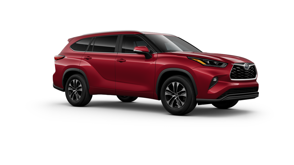 2025 Toyota Highlander XLE photo 9