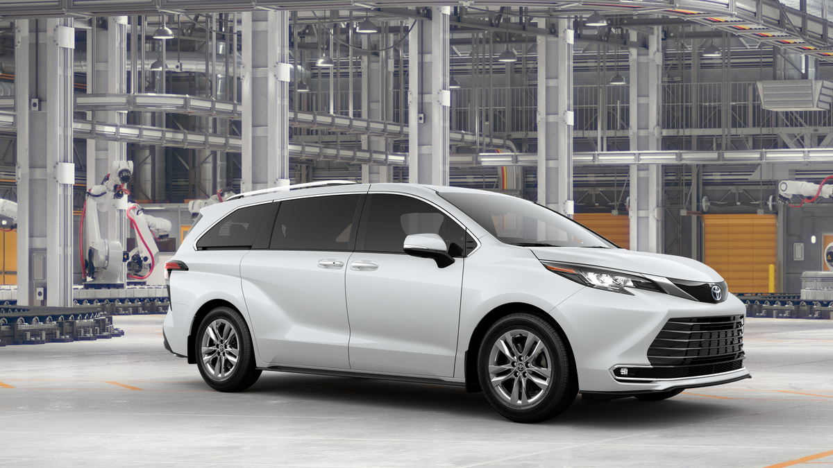 2025 Toyota Sienna Limited photo 16